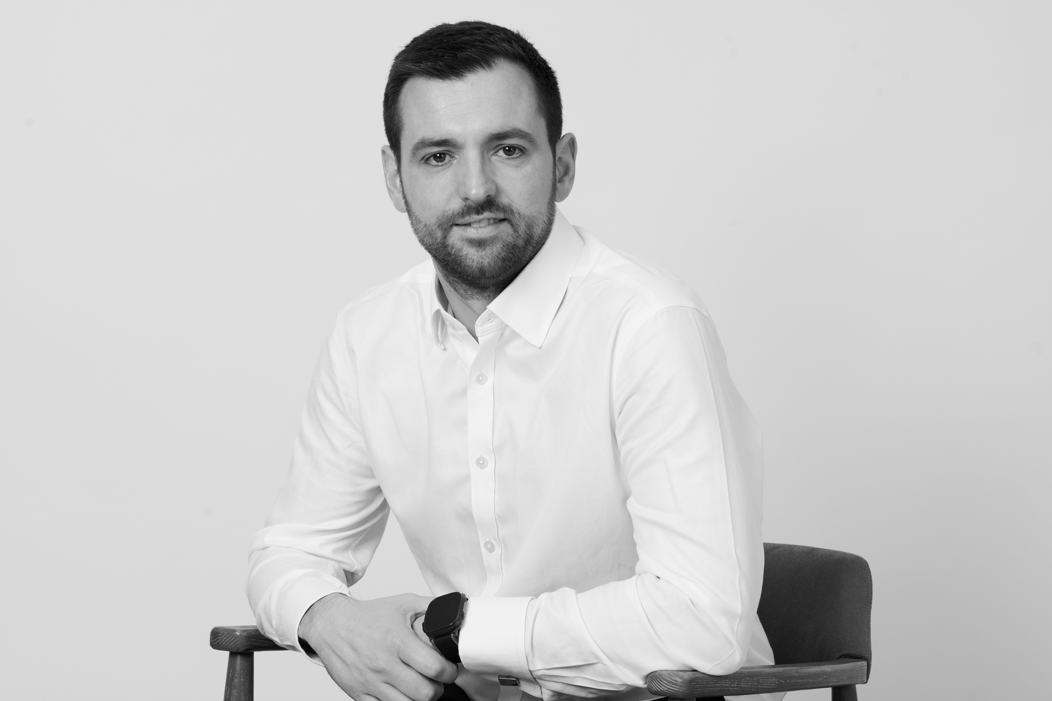 julien-b-w-3-69b3dcd7353b0.png (original)