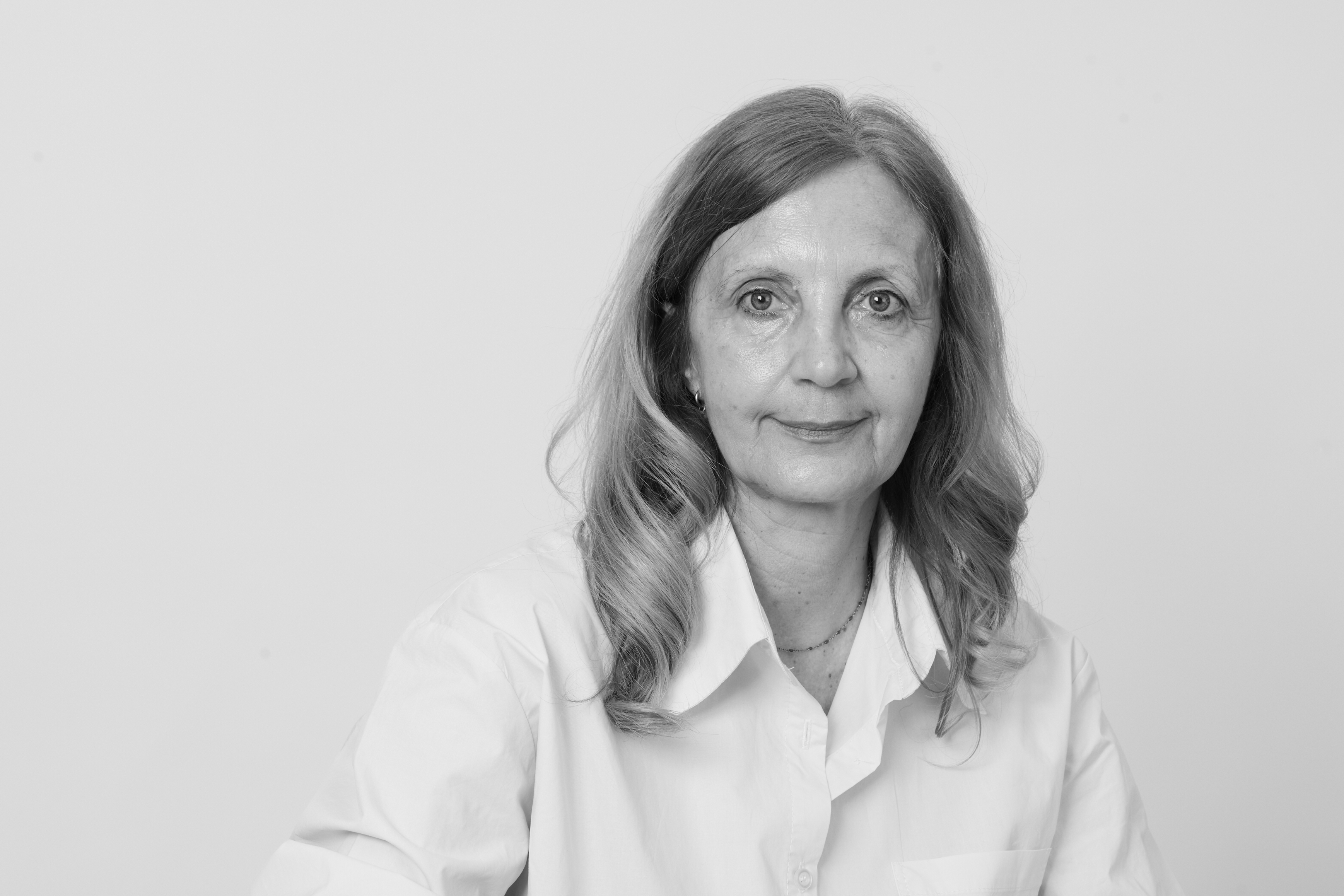 stella-b-w-uncropped-69b40b6e87116.png (original)